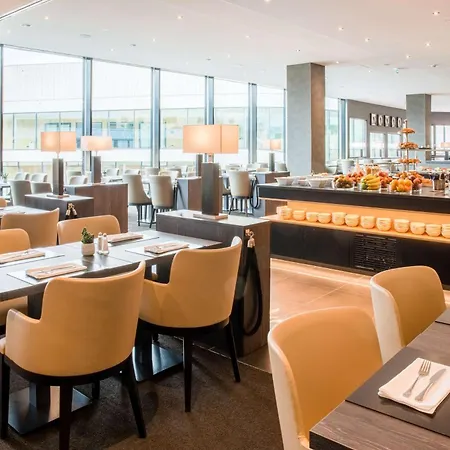 Best Western Premier Central Hotel Leonhard-3