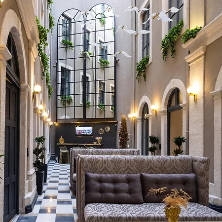 Ferman Port Hotel - Special Category-3