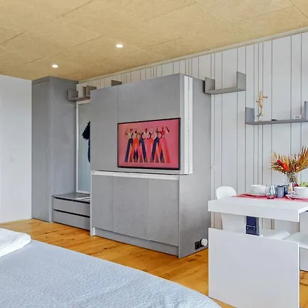 Evi'S Home Hotel & Apartments-2