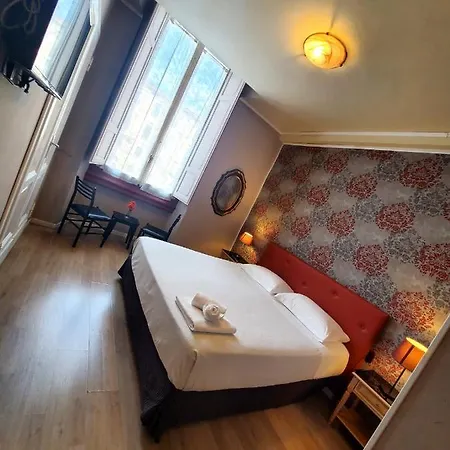 Hotel Fedora-2