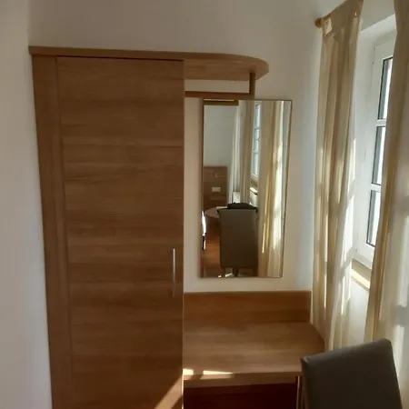 Hotel Krone Bad Cannstatt-3