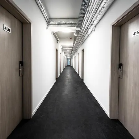 Boardinghouse-Landau-2