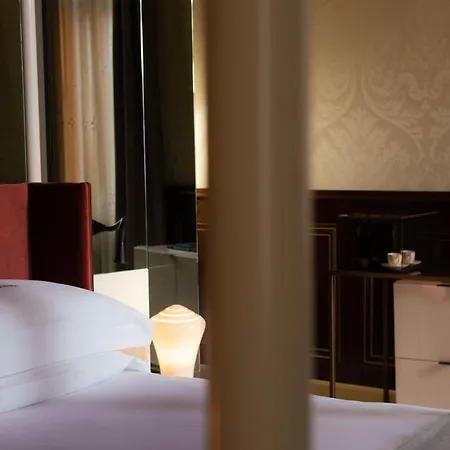 Eight Venezia-3
