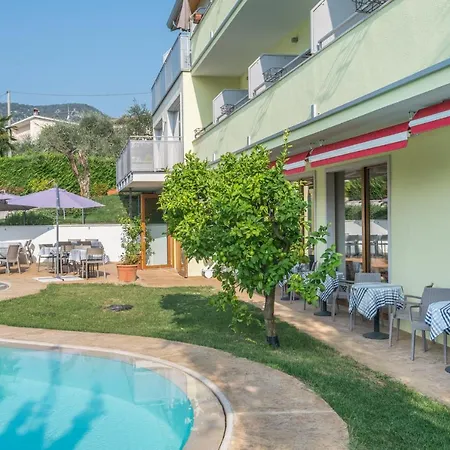 Hotel Alessandra-3