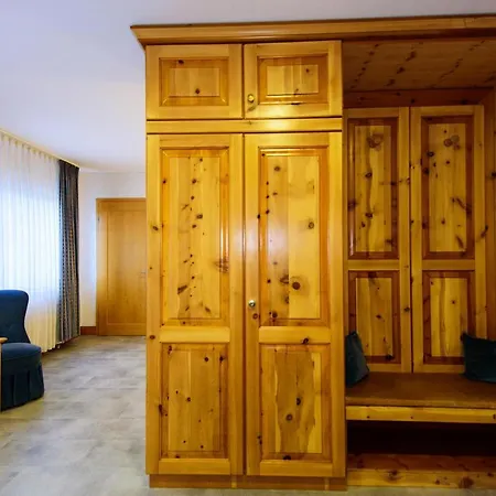 Hotel Bohn-3