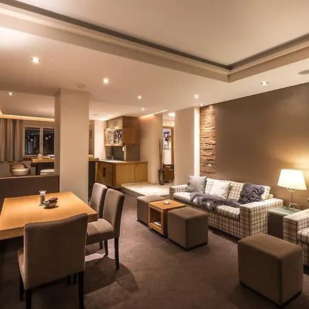 Hotel Mistral Superior-3