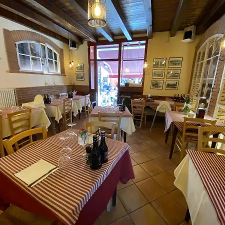 Villa San Zeno Rooms-3