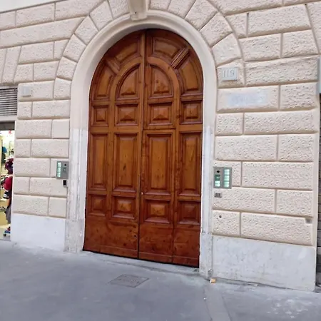 Roma Station House-2