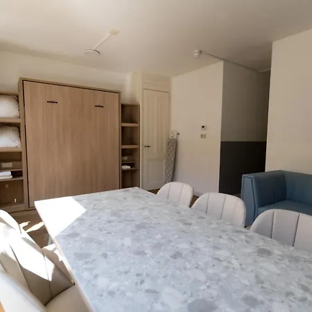 Plantage Hortus Apartments-3