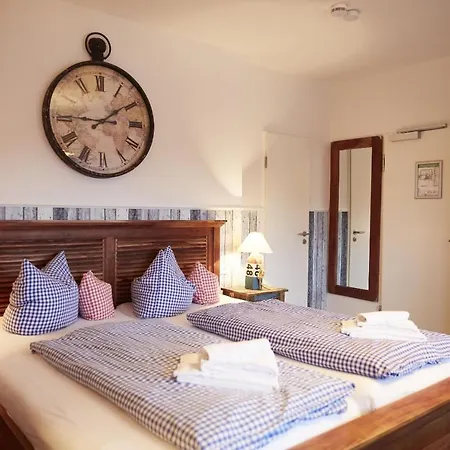 Bernstein-Hotel Bootshaus-2
