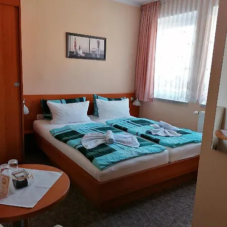 Hotel Garni zum Goldenen Ring-3