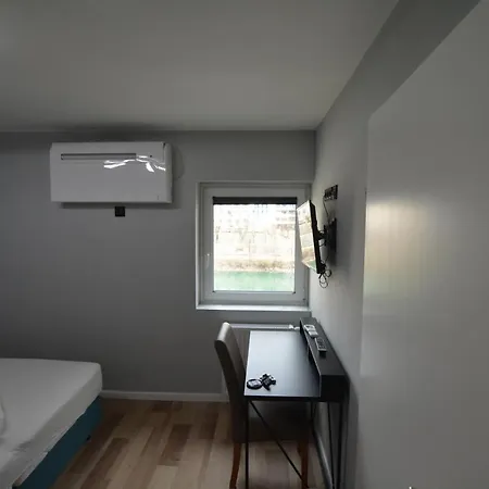 Hotel Mittelpunkt-3