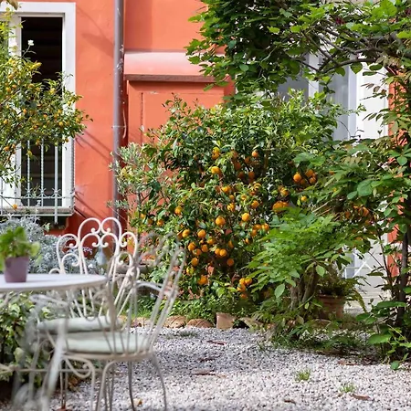 Secret Garden Firenze B&B-3