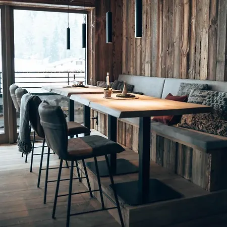 Mountain See Lodge-3