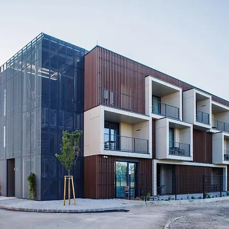 Wud Hotel-2