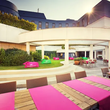 Crowne Plaza Bratislava By Ihg-3