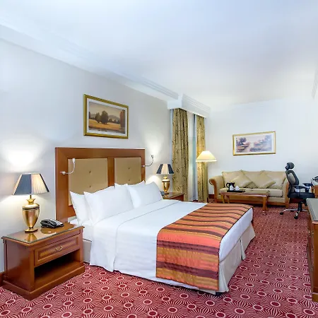 Sunday Hotel Holiday International Dubai-3