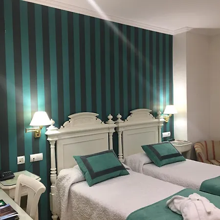 Adriano Boutique Sevilla-2