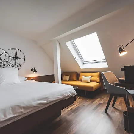 Hotel Bernina Geneva-3