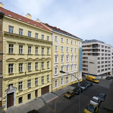 Downtown Suites Rubesova-3