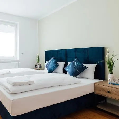 Hanseat Apartments-3
