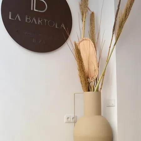 La Bartola Guesthouse-3
