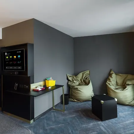 Holiday Inn - The Niu, Cobbles Essen By Ihg-3