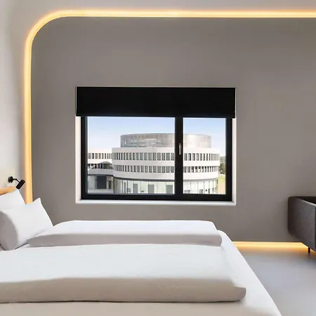 Vienna House by Wyndham Ernst Leitz Wetzlar-2