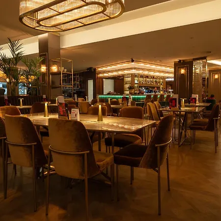 Art Hotel Rotterdam-Fully Renovated-3