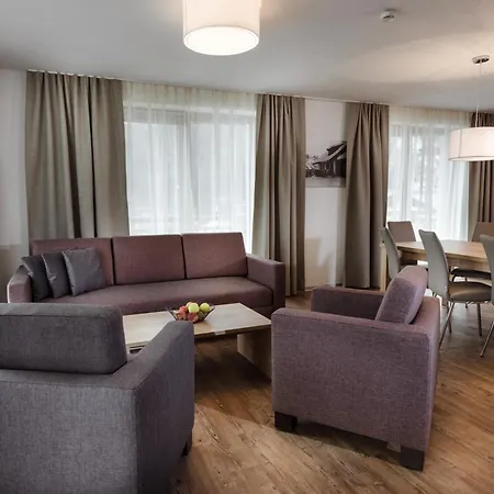 AlpenParks Hotel&Apartment Central Zell am See-3