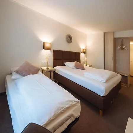 Landhotel Potsdam-3