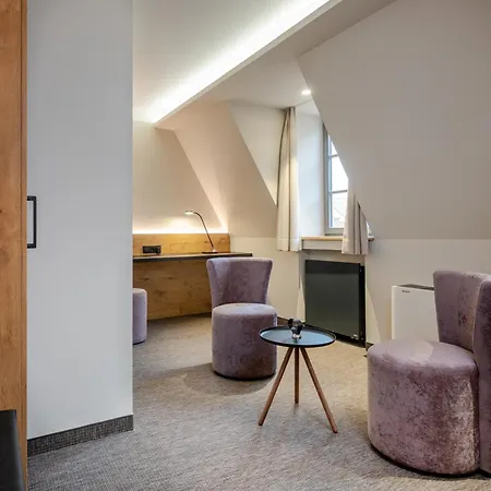 Nashi Rooms-2