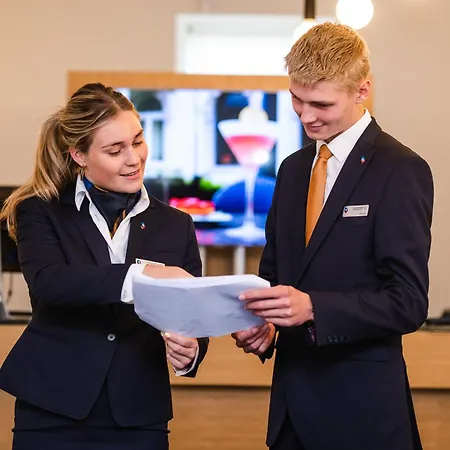 Teaching Hotel-2