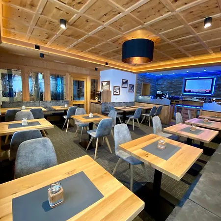 Hotel Garni Alpenblick-3
