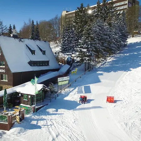 Haus am Berg - Pension direkt am Skihang-3