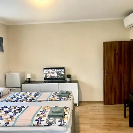 Fresh House-3