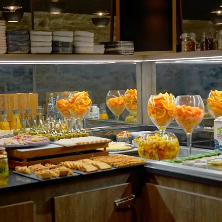 Best Western Le Montmartre – Saint Pierre-2