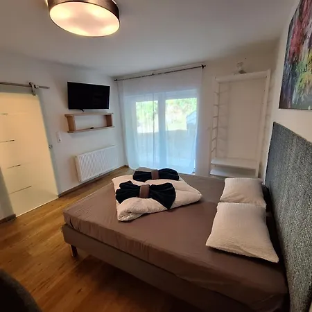 Flataid Gästehaus Graschi - Steinbergstraße-3