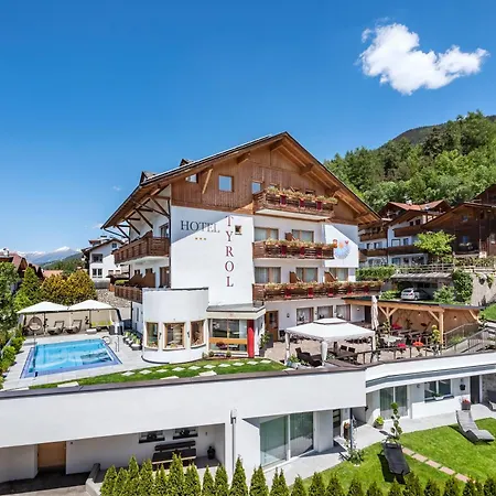 Hotel Tyrol-2