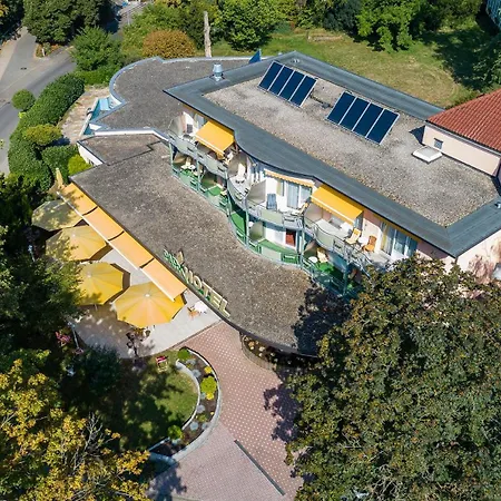 Parkhotel an der Therme-2