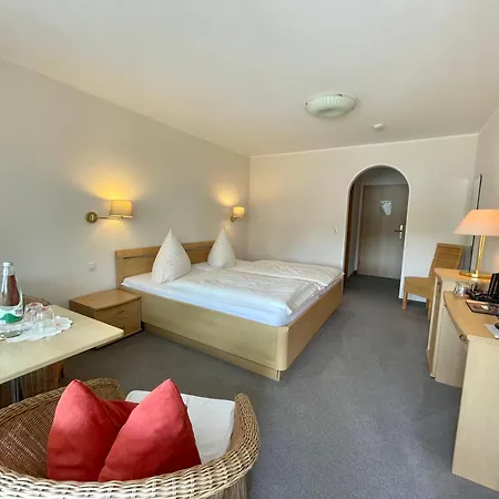 Hotel Garni Schützenhof-3