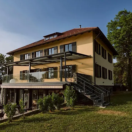 Hotel REPUBLIKA-3