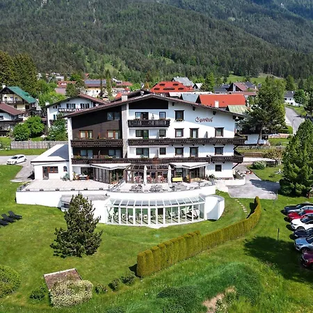 Hotel Egerthof B&B-3