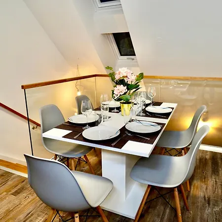 Dm & S Apartment-3