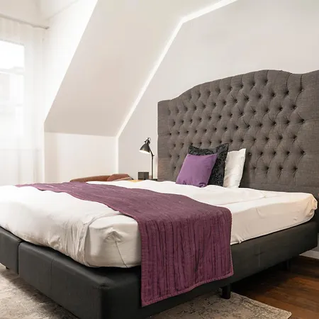Boutique Hotel Weisses Kreuz - Adult only Hotel-3