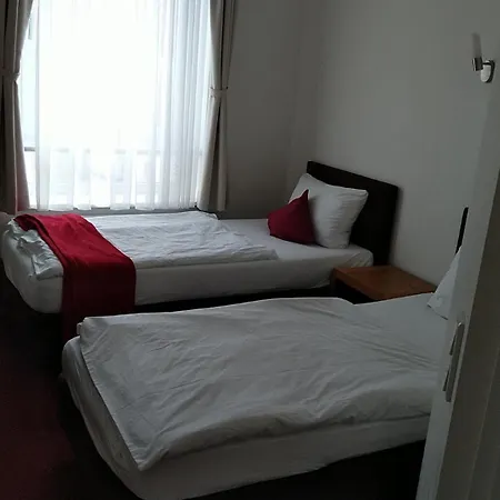 Hotel Gemini-3