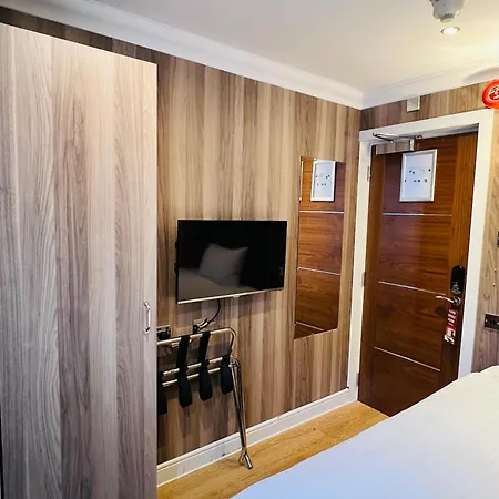 Cheshire Hotel Central London-2