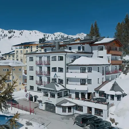 Alphatauern Health Resort - Adults Only 15 Plus-2