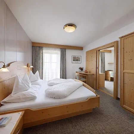 Garni-Hotel Tritscherhof-2