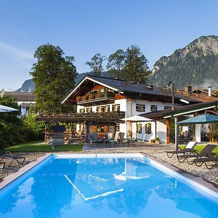 Gästehaus und Ferienwohnungen Egglerlehen-3
